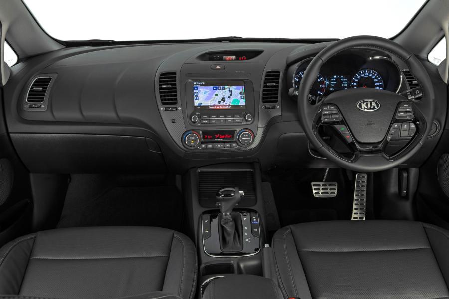  Kia Cerato Hatchback 2016 года  (AU) (фото 17 из 20)